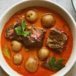 Easy Slow Cooker Beef Massaman Curry