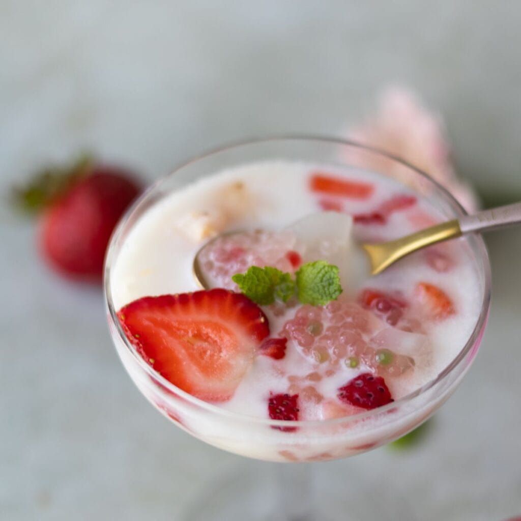 Strawberry Lychee Sago